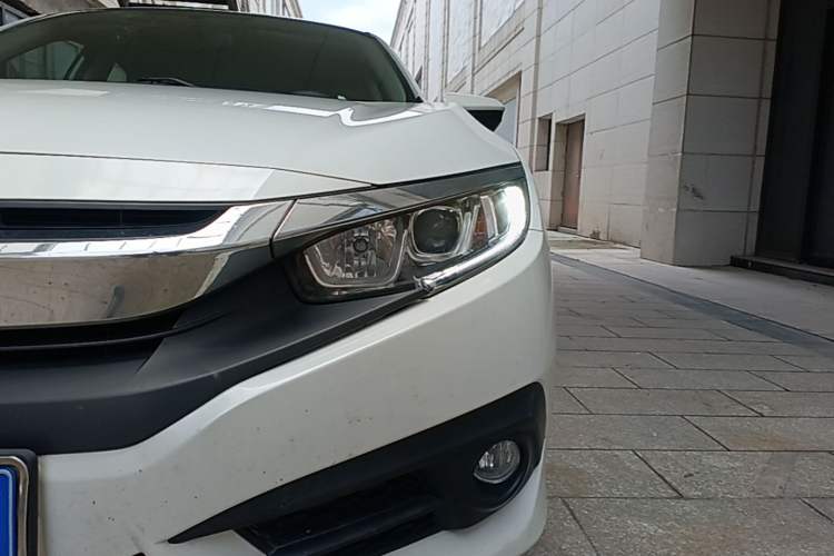 Used Honda Civic 2016 220TURBO CVT Luxury Edition Left Front Headlight
