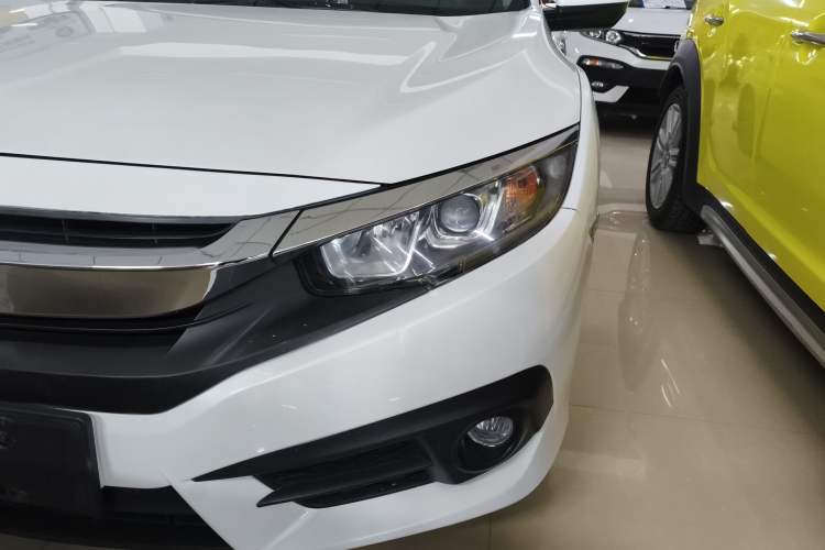 Used Honda Civic 2016 220TURBO CVT Luxury Edition Left Front Headlight