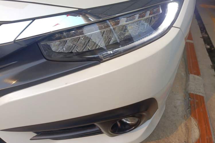 Used Honda Civic 2016 220TURBO CVT Prestige Edition Left Front Headlight