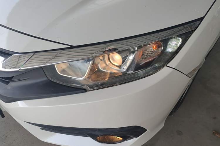 Used Honda Civic 2016 180TURBO CVT Comfort Version Left Front Headlight