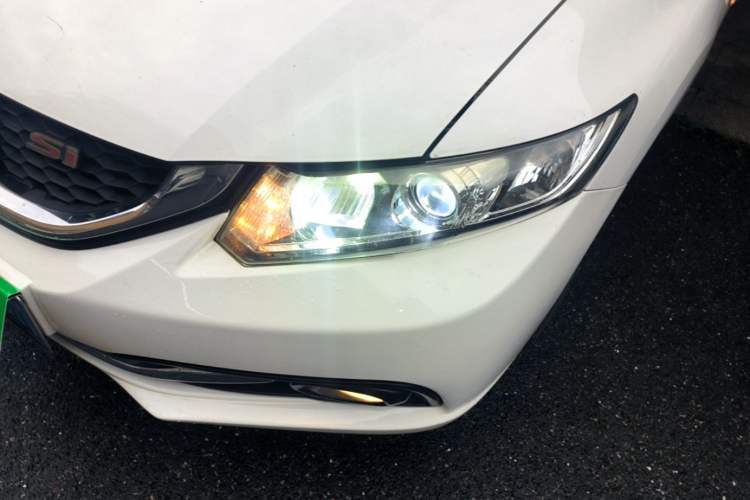 Used Honda Civic 2016 1.8L Automatic Comfort Version Left Front Headlight