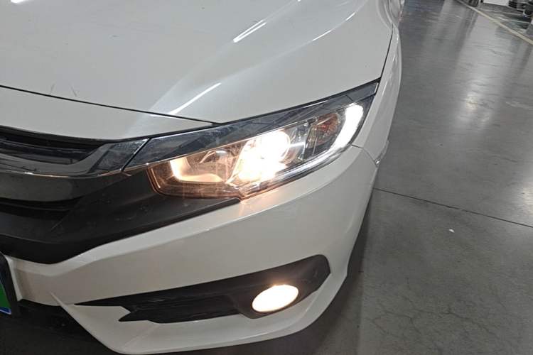 Used Honda Civic 2016 220TURBO Manual Luxury Edition Left Front Headlight