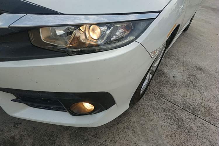 Used Honda Civic 2016 180TURBO CVT Comfort Version Left Front Headlight
