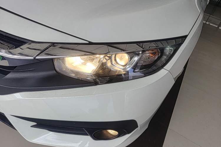 Used Honda Civic 2016 180TURBO CVT Comfort Version Left Front Headlight