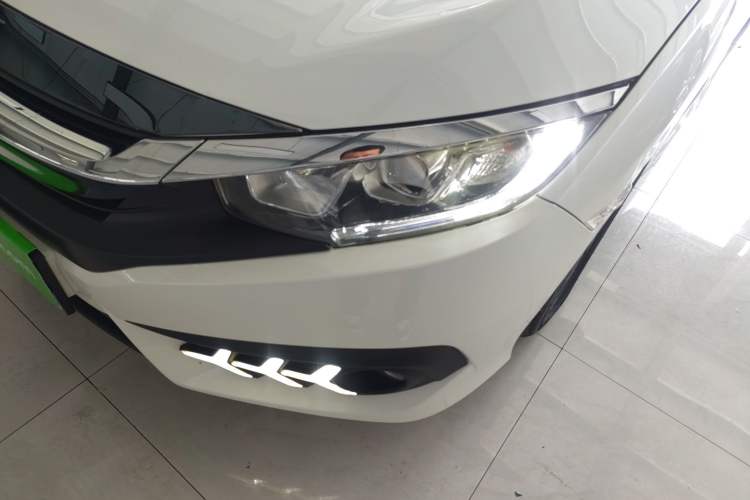 Used Honda Civic 2016 220TURBO CVT Luxury Edition Left Front Headlight