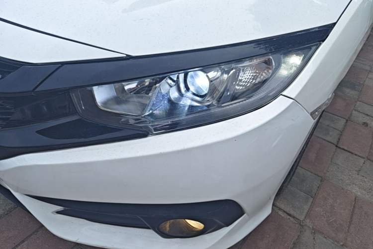 Used Honda Civic 2016 180TURBO CVT Comfort Version Left Front Headlight