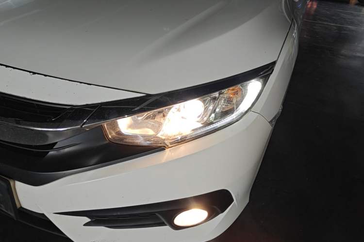 Used Honda Civic 2016 220TURBO Manual Luxury Edition Left Front Headlight