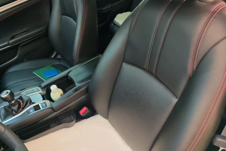 Used Honda Civic 2016 220TURBO Manual Luxury Edition Left Front Seat