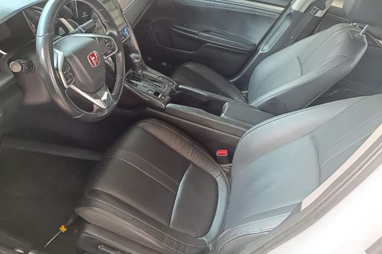 Used Honda Civic 2016 220TURBO CVT Prestige Edition Left Front Seat