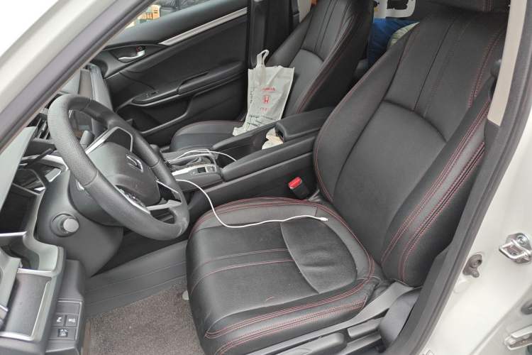 Used Honda Civic 2016 220TURBO CVT Luxury Edition Left Front Seat