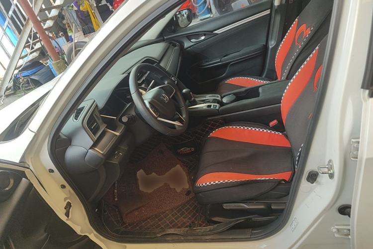 Used Honda Civic 2016 220TURBO CVT Luxury Edition Left Front Seat