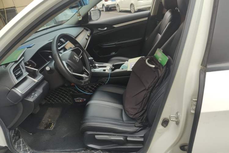 Used Honda Civic 2016 220TURBO CVT Luxury Edition Left Front Seat