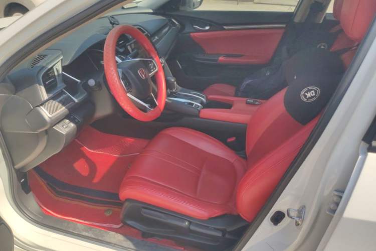 Used Honda Civic 2016 220TURBO CVT Luxury Edition Left Front Seat