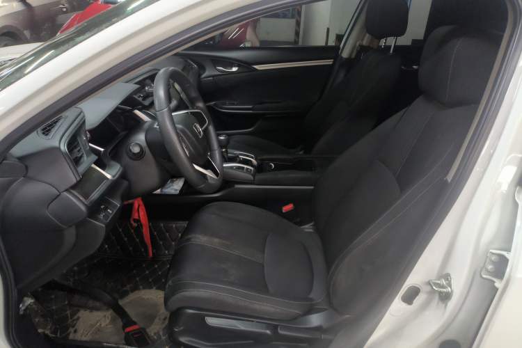 Used Honda Civic 2016 220TURBO Manual Luxury Edition Left Front Seat