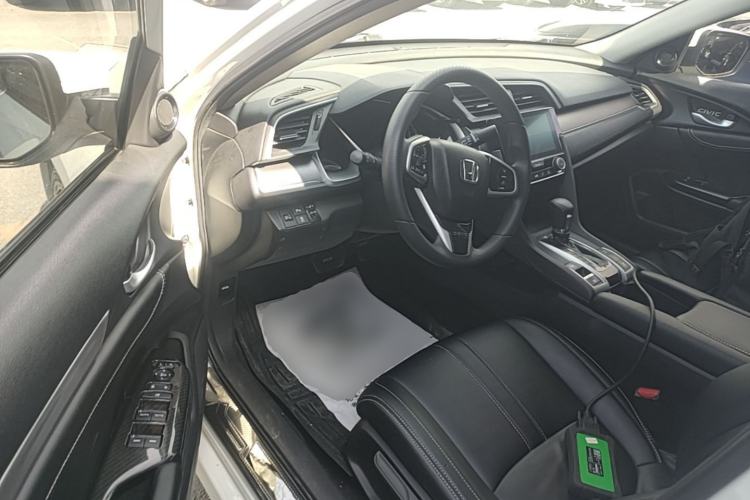 Used Honda Civic 2016 220TURBO CVT Luxury Edition Left Front Seat