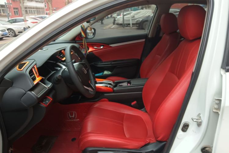 Used Honda Civic 2016 220TURBO CVT Luxury Edition Left Front Seat