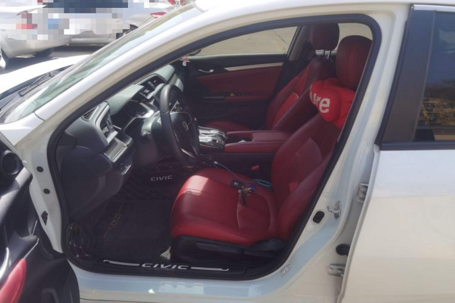 Used Honda Civic 2016 220TURBO CVT Luxury Edition Left Front Seat
