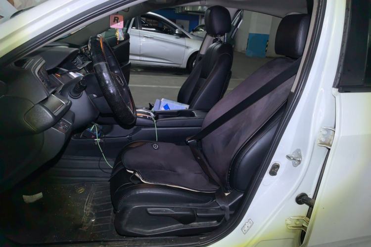 Used Honda Civic 2016 220TURBO CVT Luxury Edition Left Front Seat