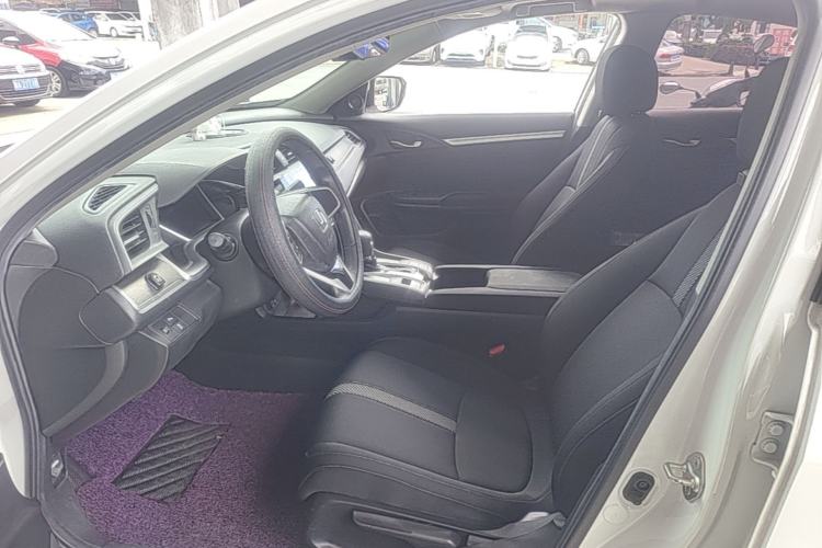 Used Honda Civic 2016 220TURBO CVT Luxury Edition Left Front Seat