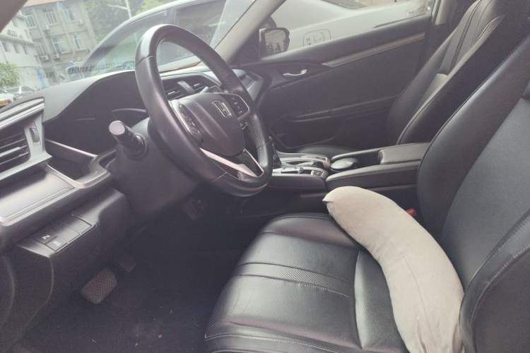 Used Honda Civic 2016 220TURBO CVT Prestige Edition Left Front Seat