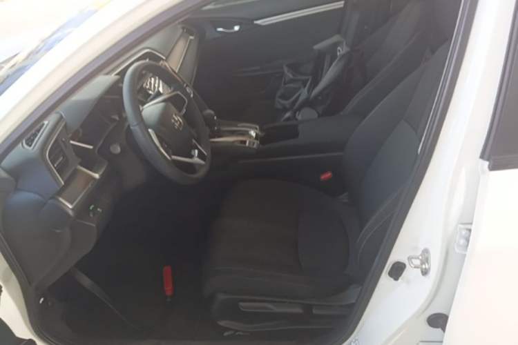 Used Honda Civic 2016 220TURBO CVT Luxury Edition Left Front Seat