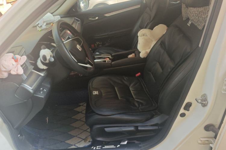 Used Honda Civic 2016 220TURBO CVT Luxury Edition Left Front Seat