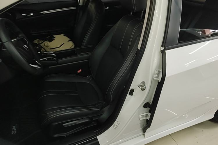 Used Honda Civic 2016 220TURBO Manual Luxury Edition Left Front Seat
