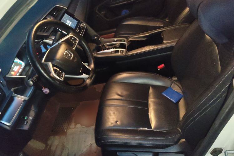 Used Honda Civic 2016 220TURBO CVT Luxury Edition Left Front Seat
