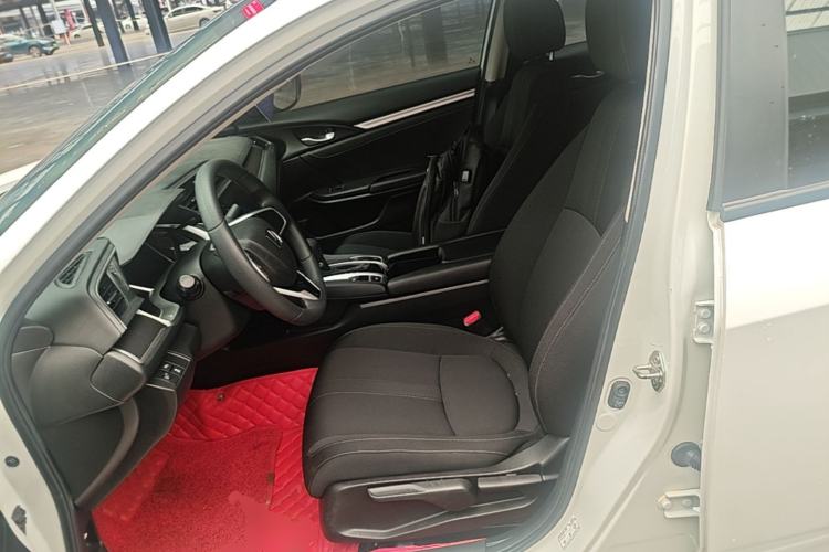 Used Honda Civic 2016 220TURBO CVT Luxury Edition Left Front Seat