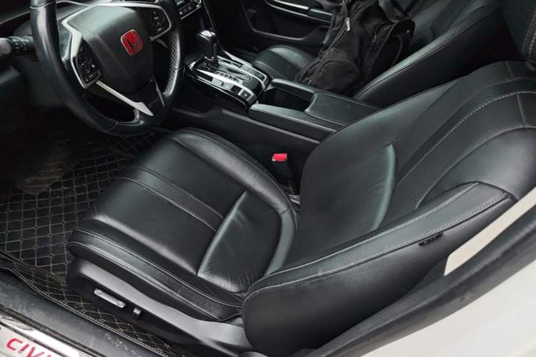 Used Honda Civic 2016 220TURBO CVT Prestige Edition Left Front Seat