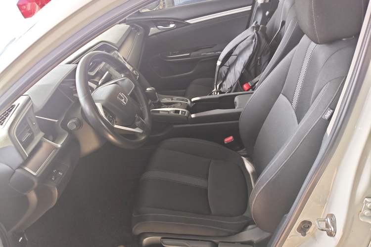 Used Honda Civic 2016 220TURBO CVT Luxury Edition Left Front Seat