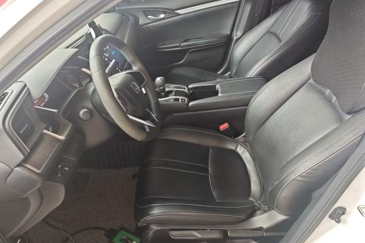 Used Honda Civic 2016 220TURBO Manual Luxury Edition Left Front Seat