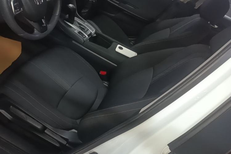 Used Honda Civic 2016 180TURBO CVT Comfort Version Left Front Seat