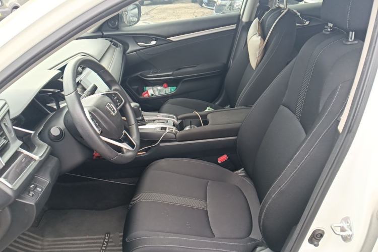 Used Honda Civic 2016 220TURBO CVT Luxury Edition Left Front Seat