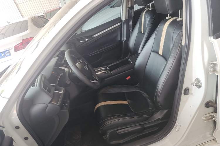 Used Honda Civic 2016 220TURBO CVT Luxury Edition Left Front Seat
