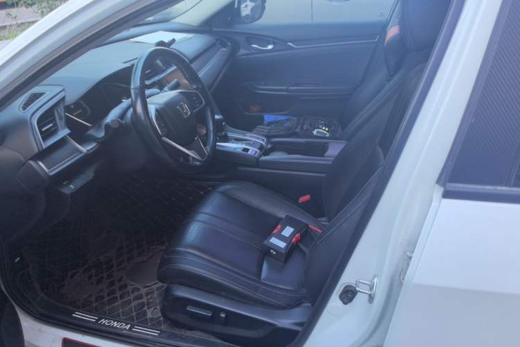 Used Honda Civic 2016 220TURBO CVT Prestige Edition Left Front Seat