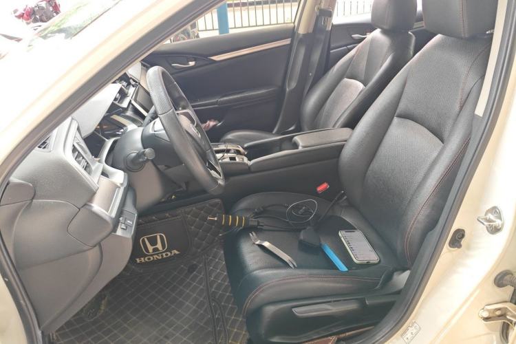 Used Honda Civic 2016 220TURBO CVT Luxury Edition Left Front Seat