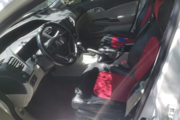 Used Honda Civic 2016 1.8L Automatic Comfort Version Left Front Seat