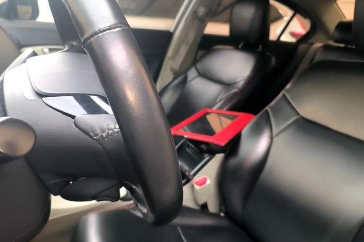 Used Honda Civic 2016 1.8L Automatic Comfort Version Left Front Seat
