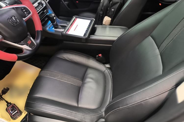 Used Honda Civic 2016 220TURBO CVT Luxury Edition Left Front Seat