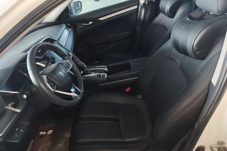 Used Honda Civic 2016 220TURBO CVT Luxury Edition Left Front Seat