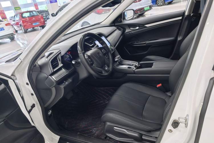 Used Honda Civic 2016 180TURBO CVT Comfort Version Left Front Seat