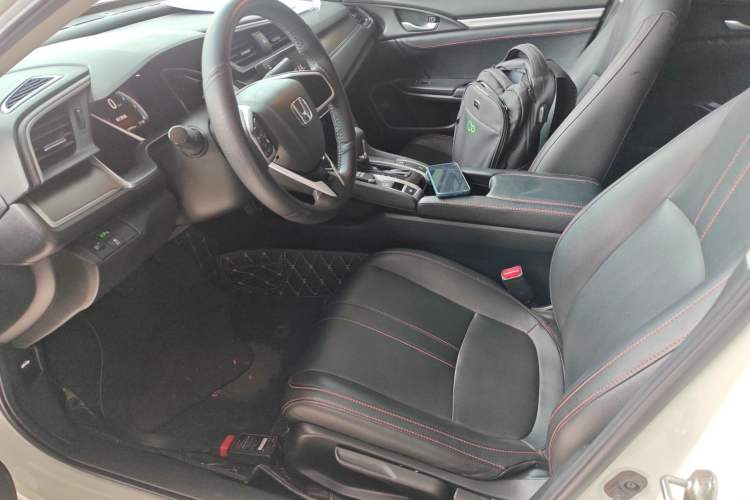 Used Honda Civic 2016 220TURBO CVT Luxury Edition Left Front Seat