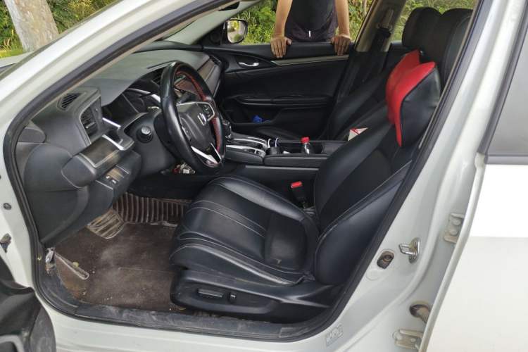 Used Honda Civic 2016 220TURBO CVT Prestige Edition Left Front Seat