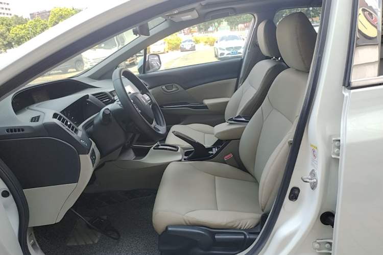 Used Honda Civic 2016 1.8L Automatic Comfort Version Left Front Seat
