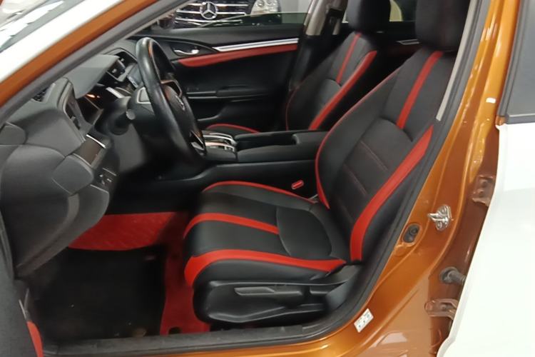 Used Honda Civic 2016 220TURBO CVT Luxury Edition Left Front Seat