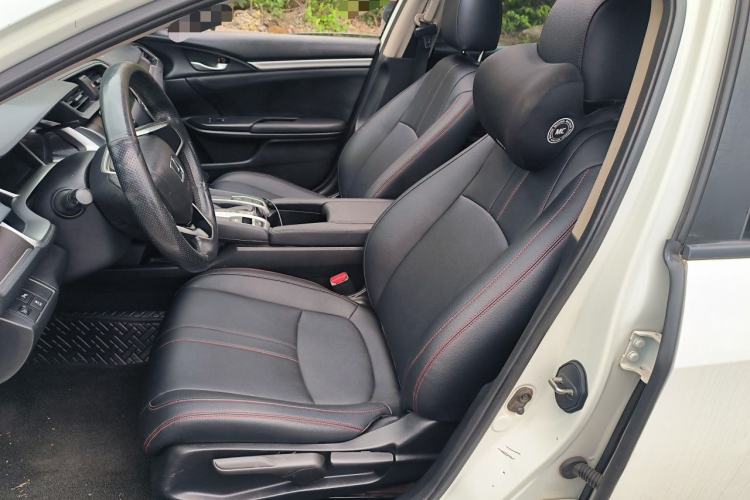 Used Honda Civic 2016 220TURBO CVT Luxury Edition Left Front Seat