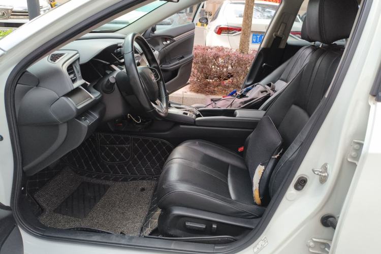 Used Honda Civic 2016 220TURBO CVT Prestige Edition Left Front Seat