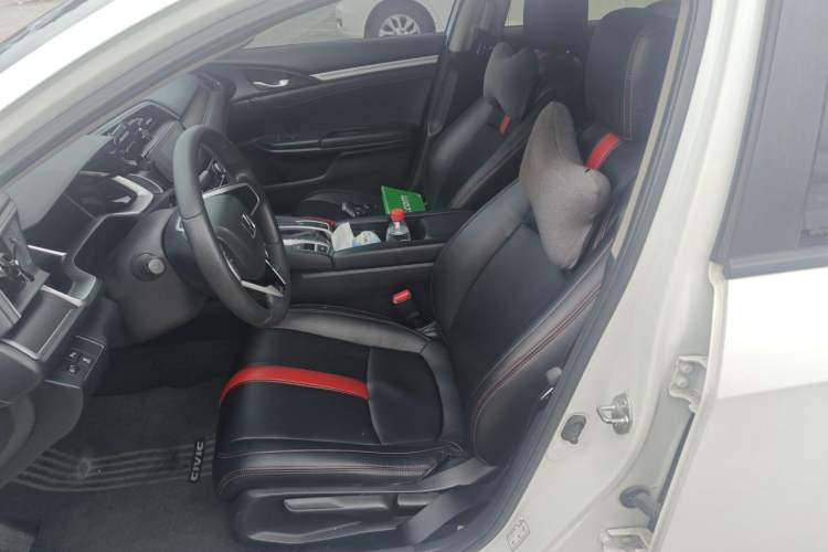 Used Honda Civic 2016 220TURBO CVT Luxury Edition Left Front Seat