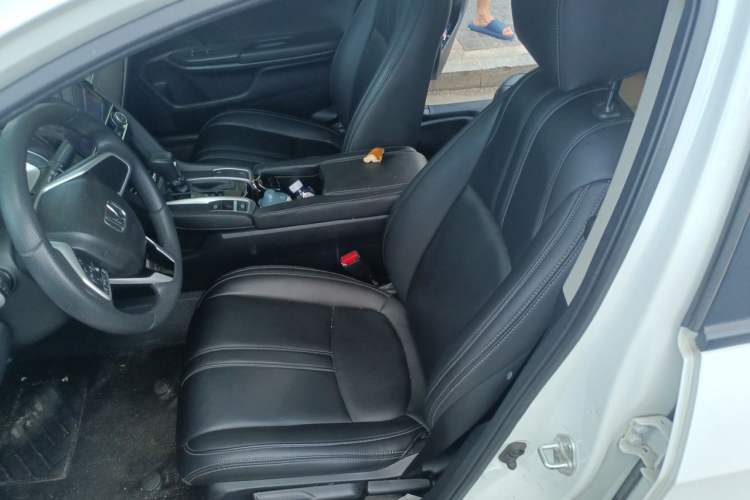 Used Honda Civic 2016 220TURBO CVT Luxury Edition Left Front Seat